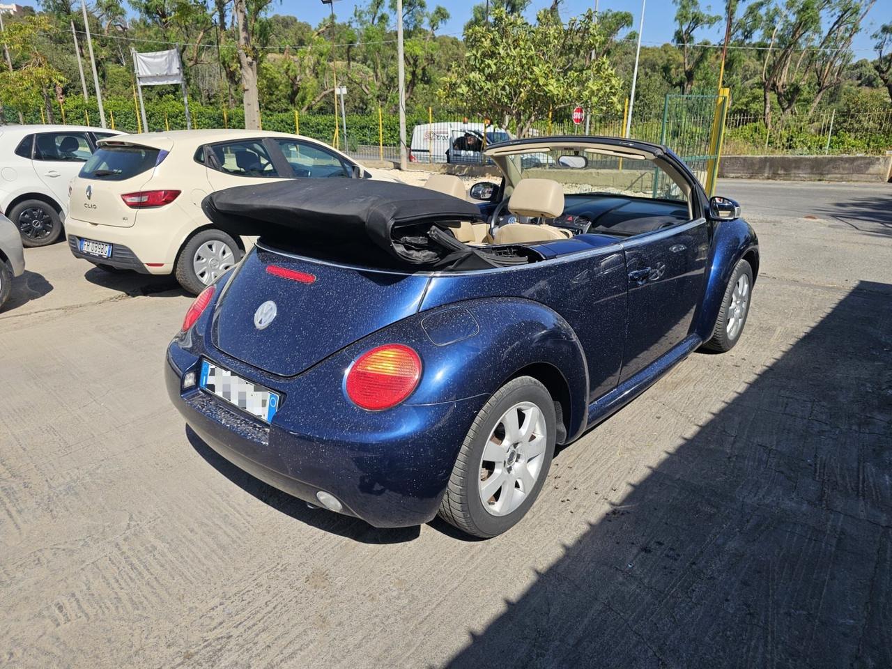 Volkswagen New Beetle 1.6 Cabrio