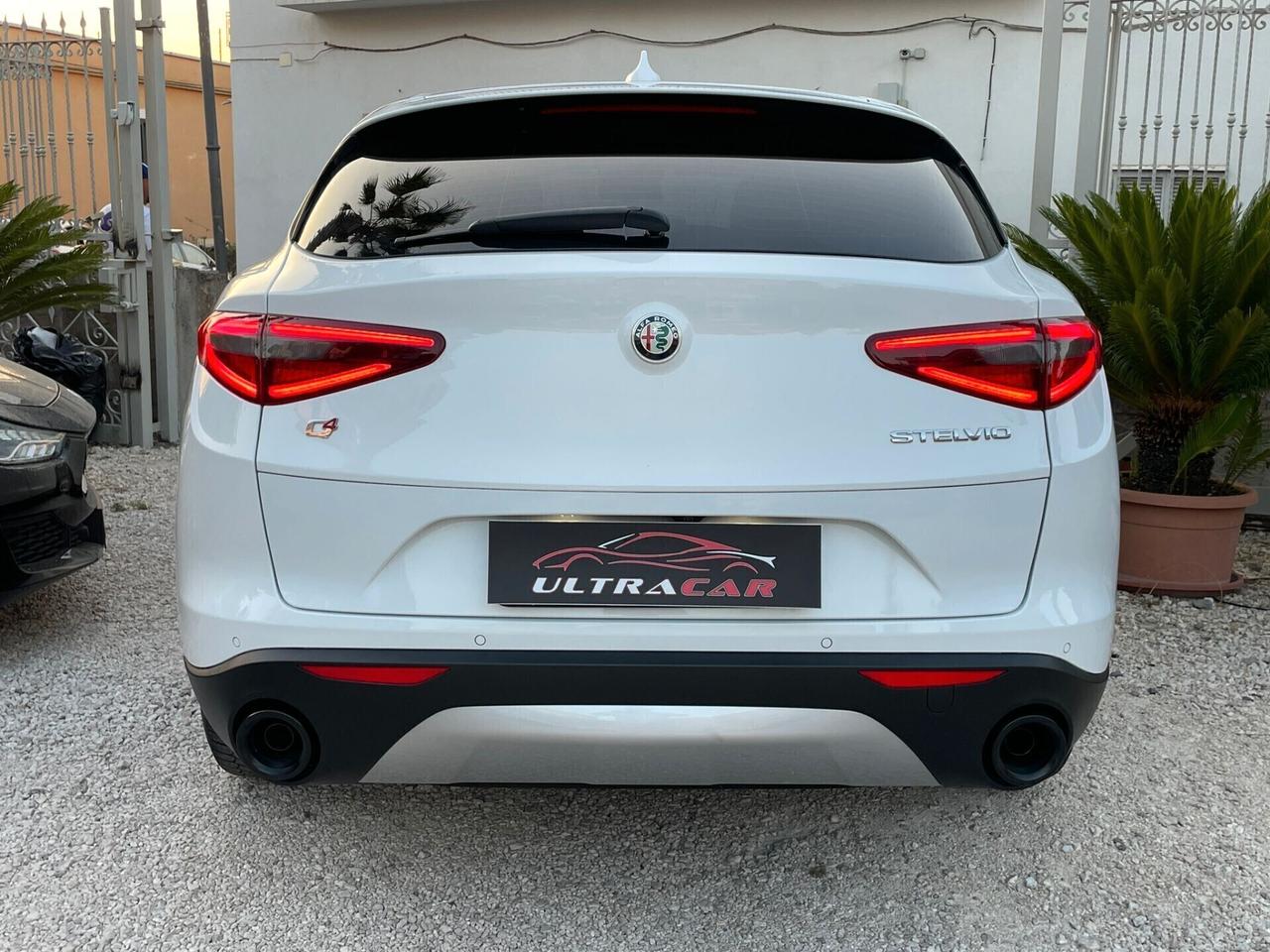 Alfa Romeo Stelvio 2.2 Turbodiesel 190 CV AT8 Q4