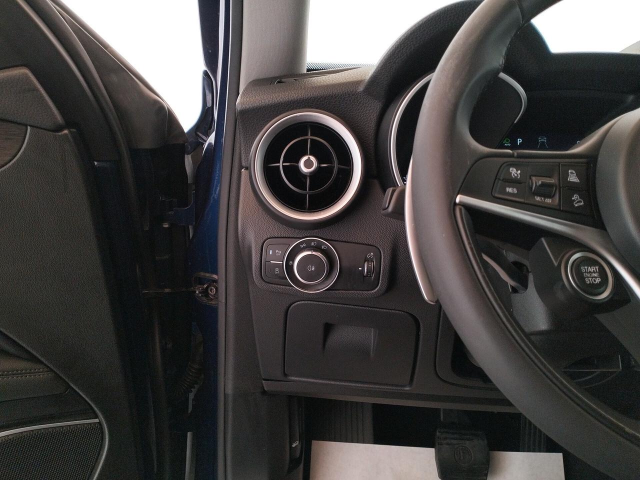 ALFA ROMEO STELVIO 2.2 t Executive Q4 190cv auto my19 - TETTO PANORAMICO - IVA ESPOSTA