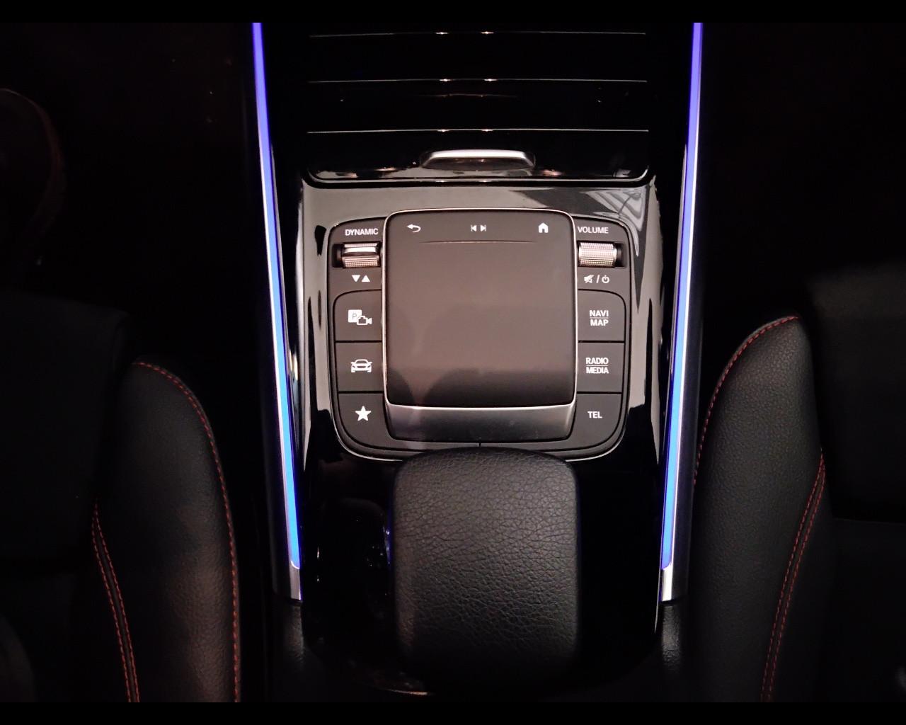 Mercedes-Benz GLA-H247 2020 - GLA 250 e phev (eq-power) Premium auto