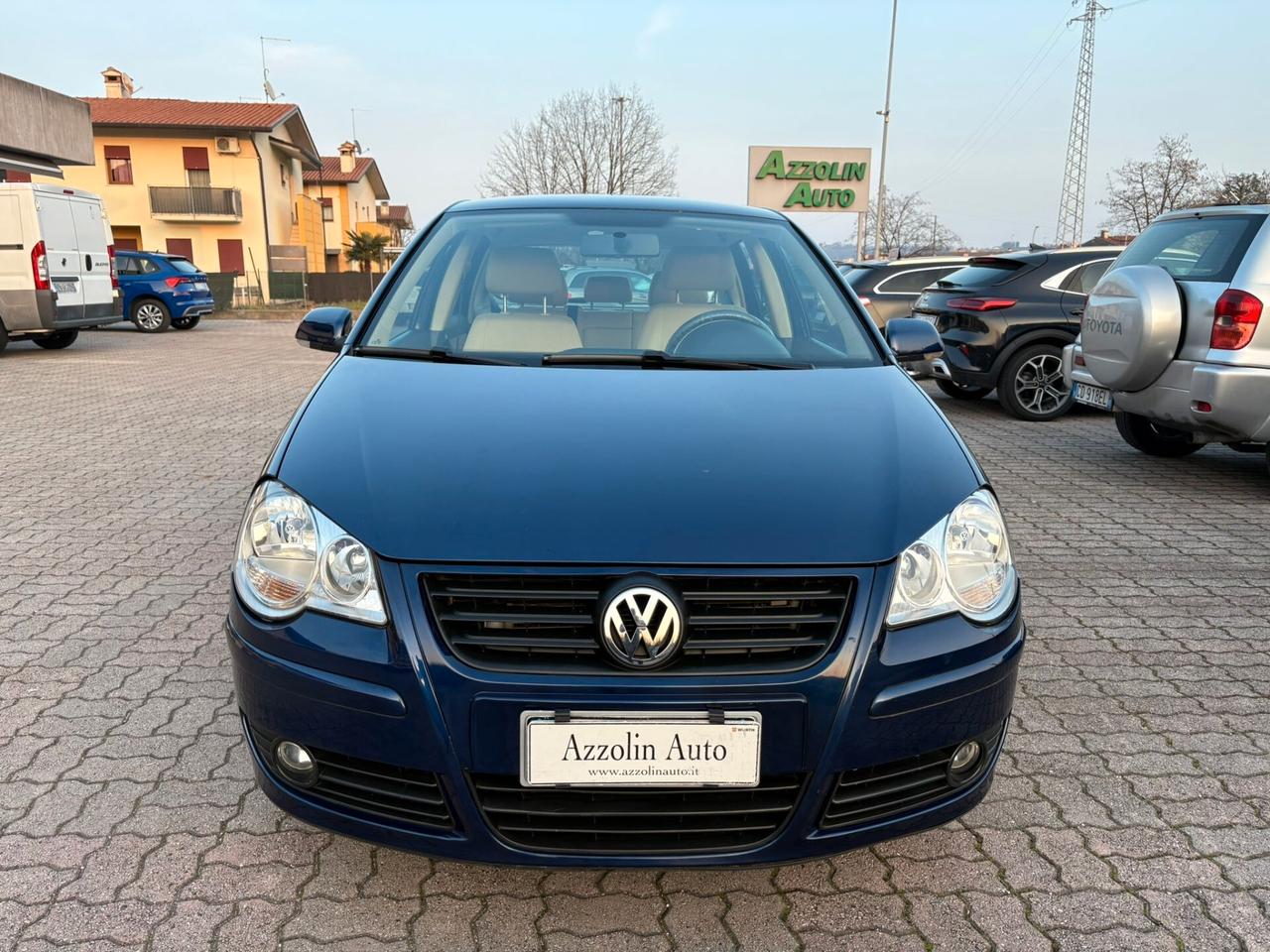 VOLKSWAGEN POLO NEOPATENTATI AUTOMATICO KM 104.559