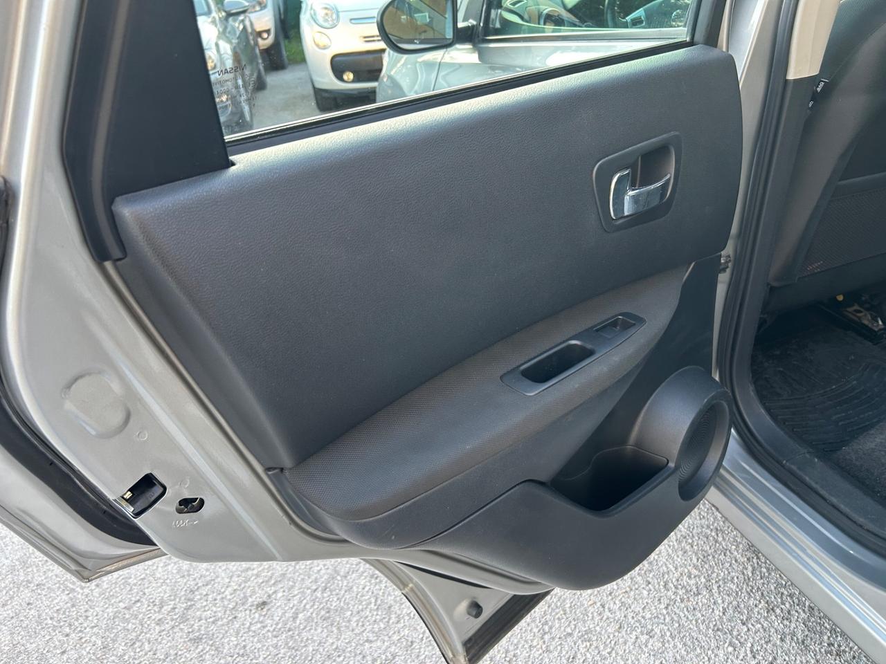 Nissan Qashqai 2.0 dCi DPF 4WD Automatico
