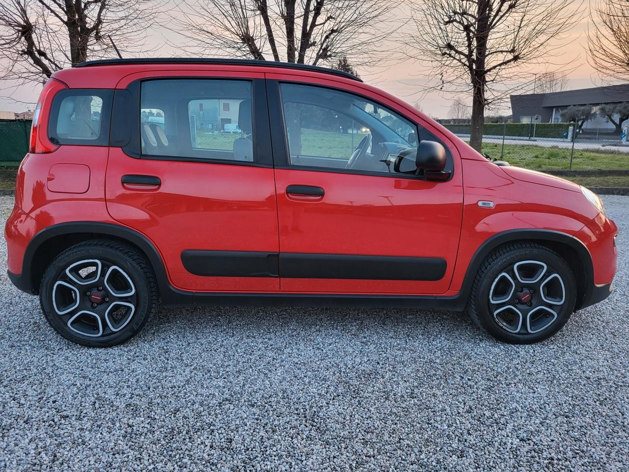 Fiat Panda 1.0 FireFly S&S Hybrid City Cross UNICAPROPRIETARIA