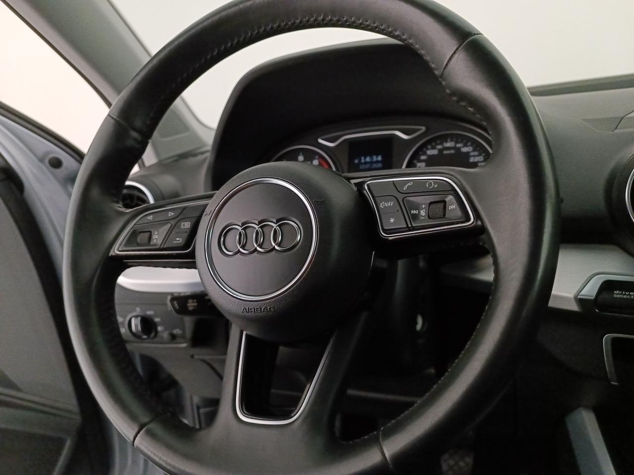 AUDI Q2 1.0 tfsi Business