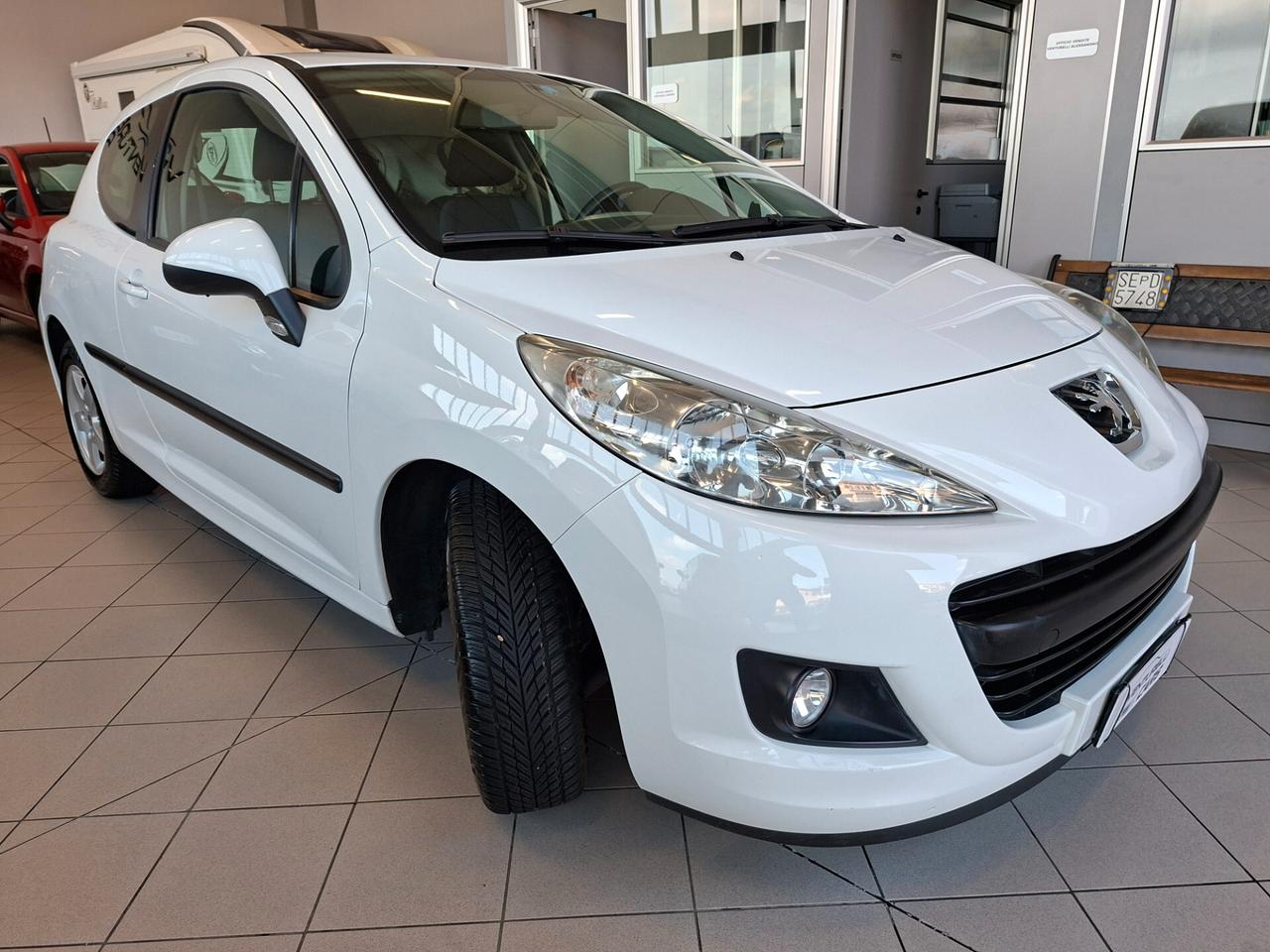 Peugeot 207 1.4 HDi 70CV 3p. Energie Sport