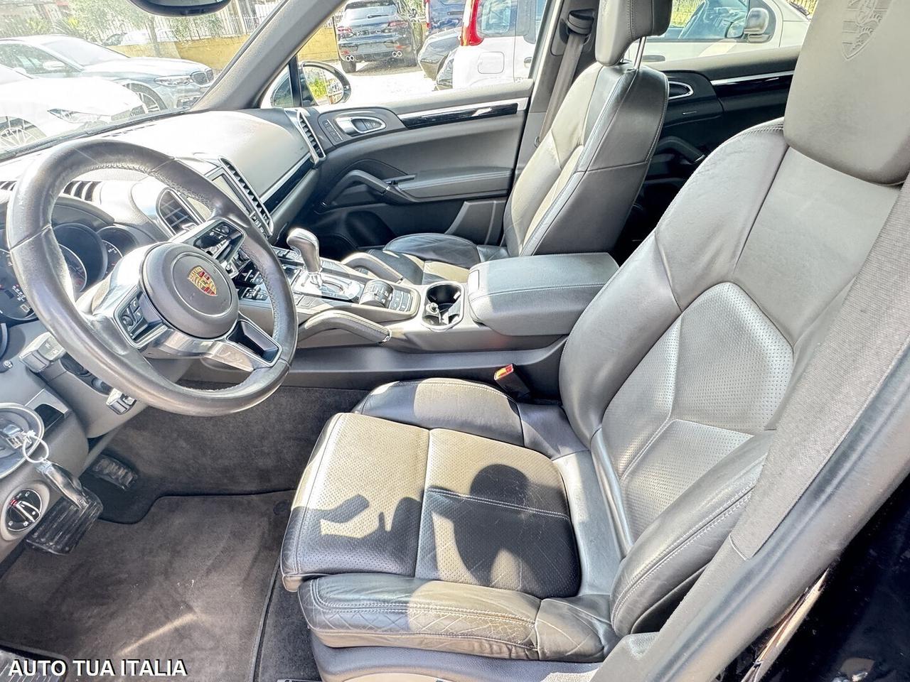 PORSCHE CAYENNE DIESEL NAVI PASM LED