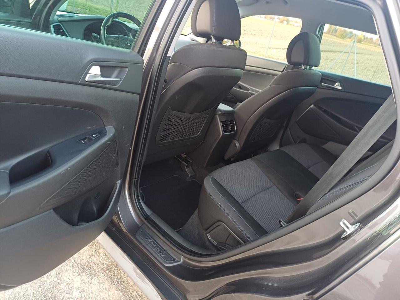 Hyundai Tucson 1.7 CRDi Sound Edition