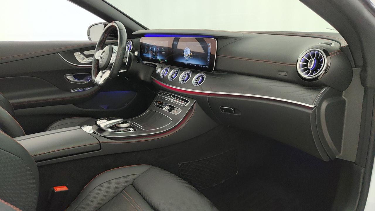 Mercedes-Benz E Cabrio 53 AMG eq-boost 4matic + auto