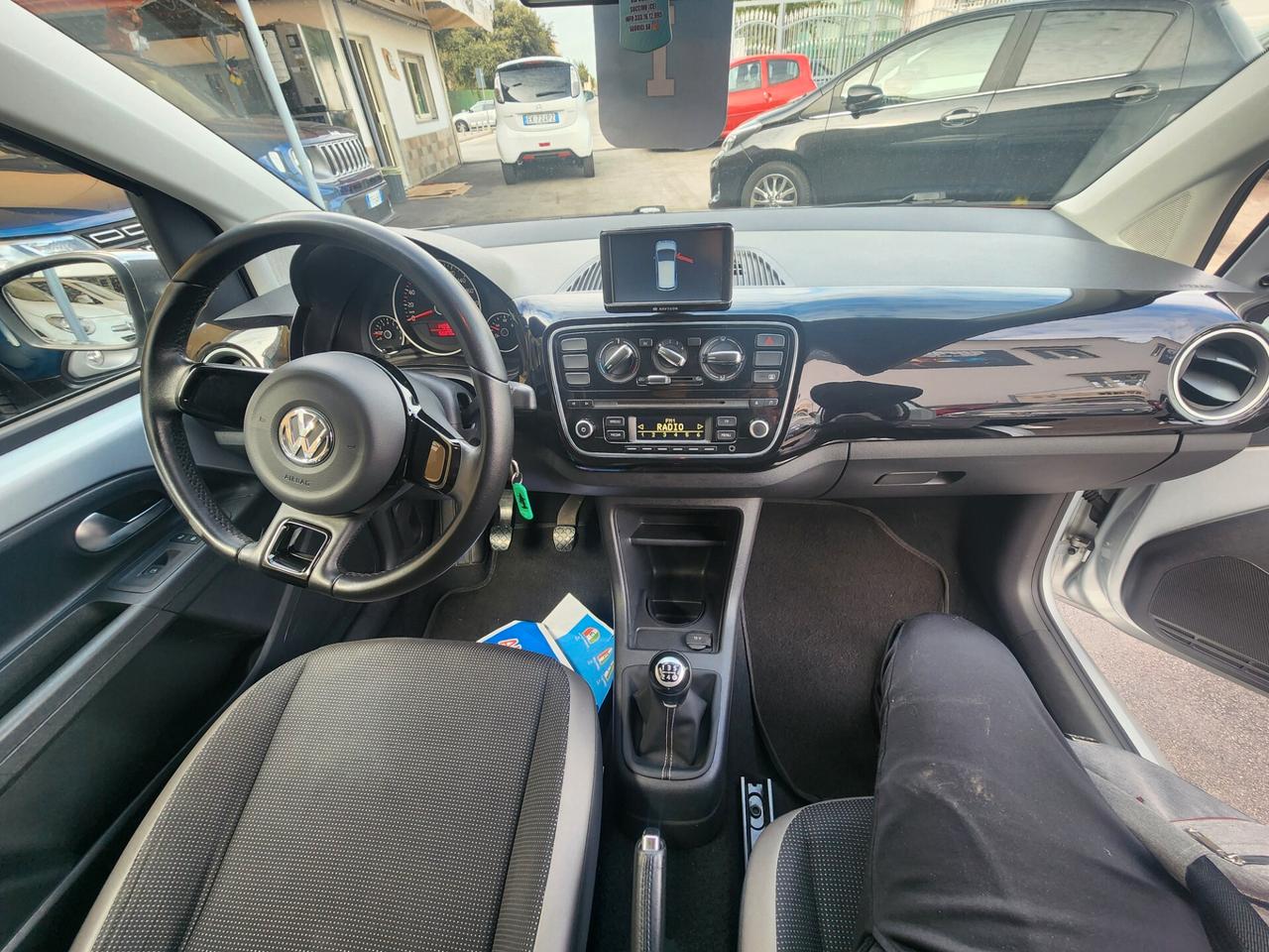 Volkswagen up! 1.0 move up - 2013