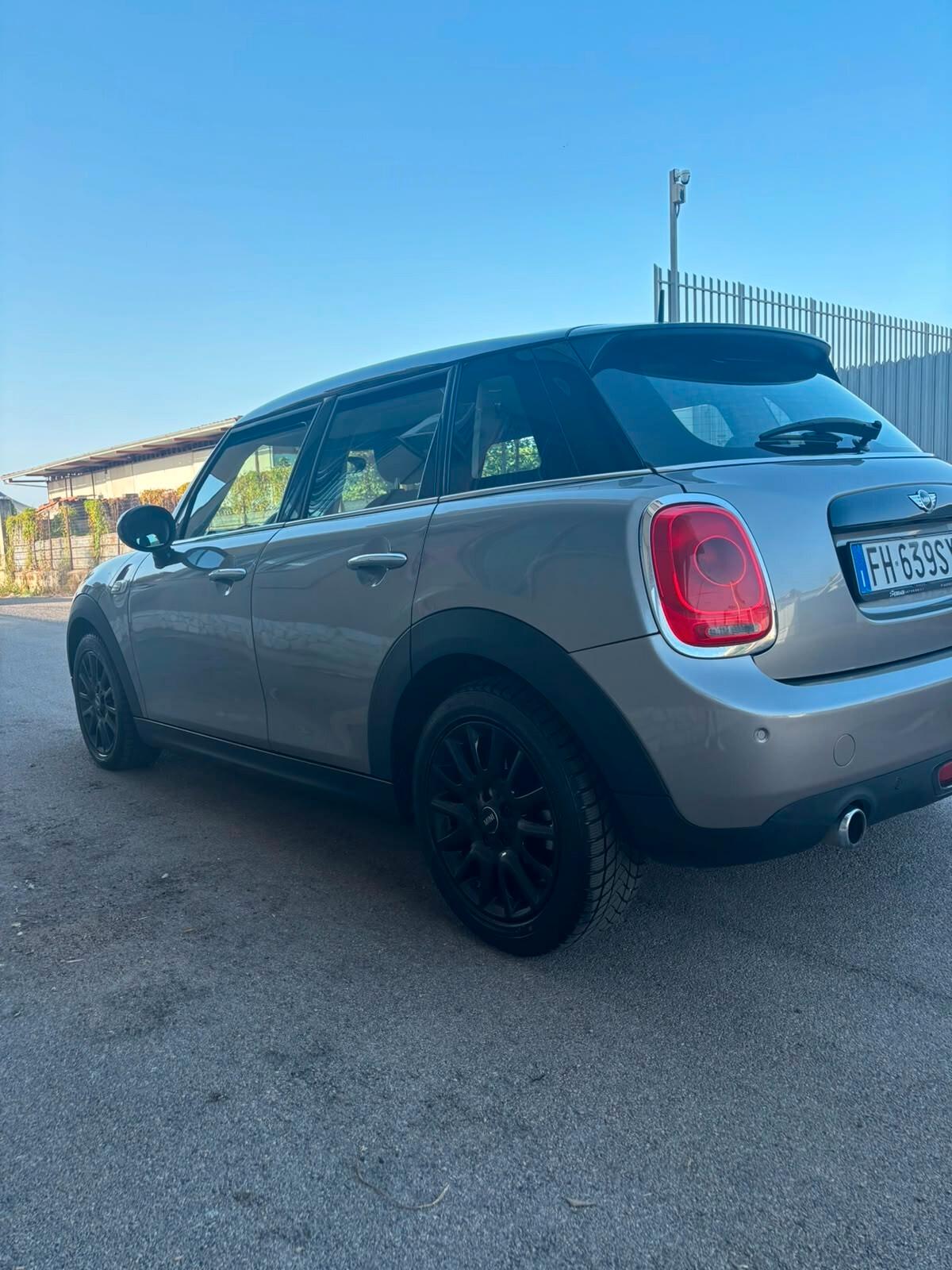 Mini 1.5 Cooper D Hype 5 porte ANNO 2017