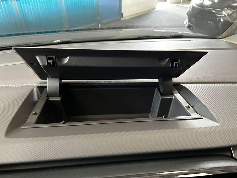 Volkswagen Multivan Multivan 1.5 PHEV DSG 4Motion Edition