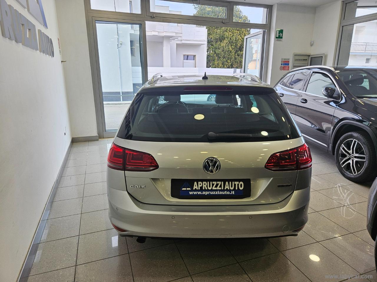 VOLKSWAGEN Golf Variant 1.6 TDI 110 CV DSG Bus. BMT