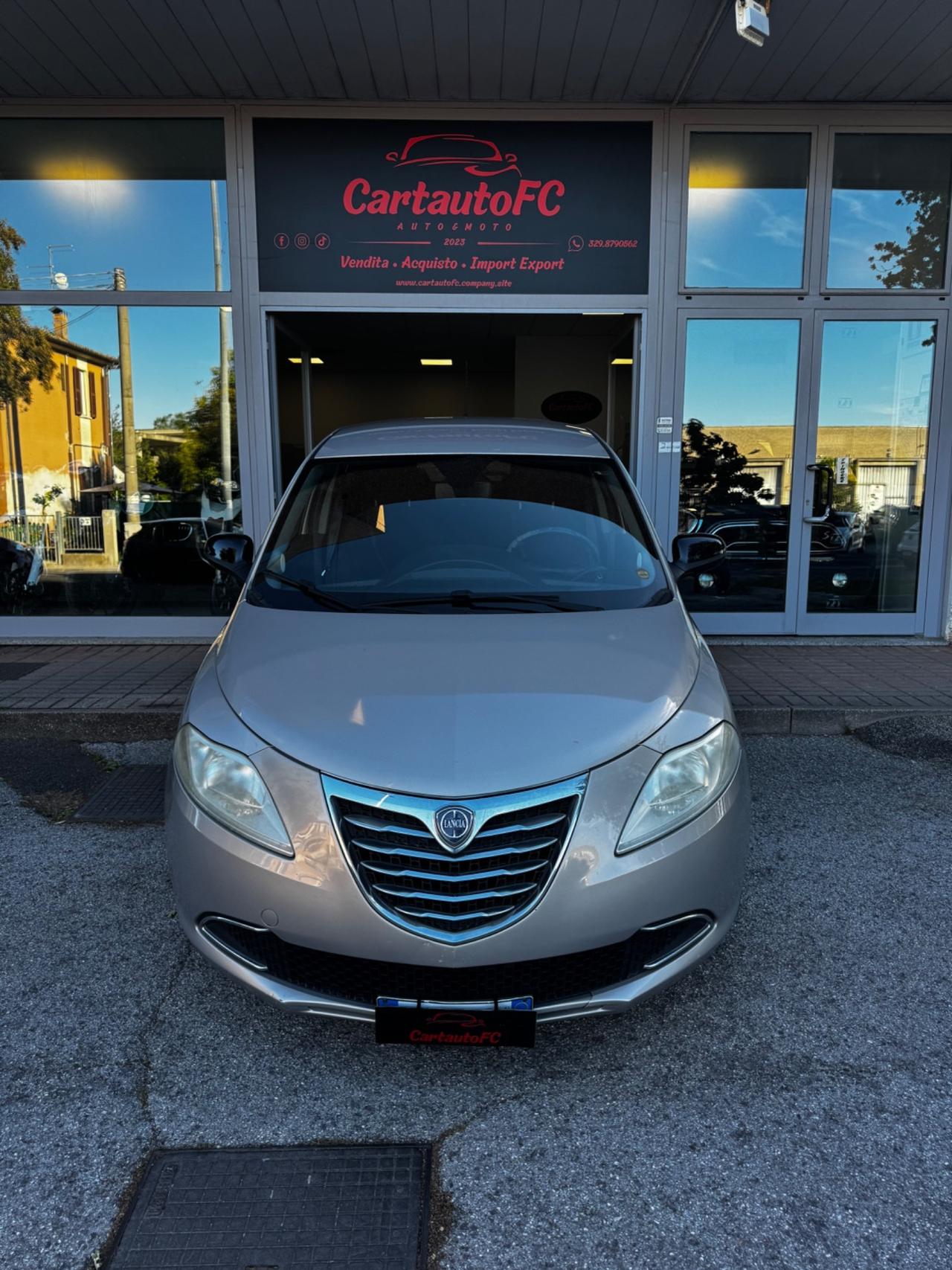 Lancia Ypsilon 1.4 Unyca Ecochic GPL