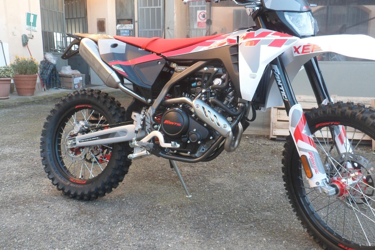 FANTIC XEF 125 ENDURO PERFORMANCE MODELLO 2026 EURO 5 PLUS