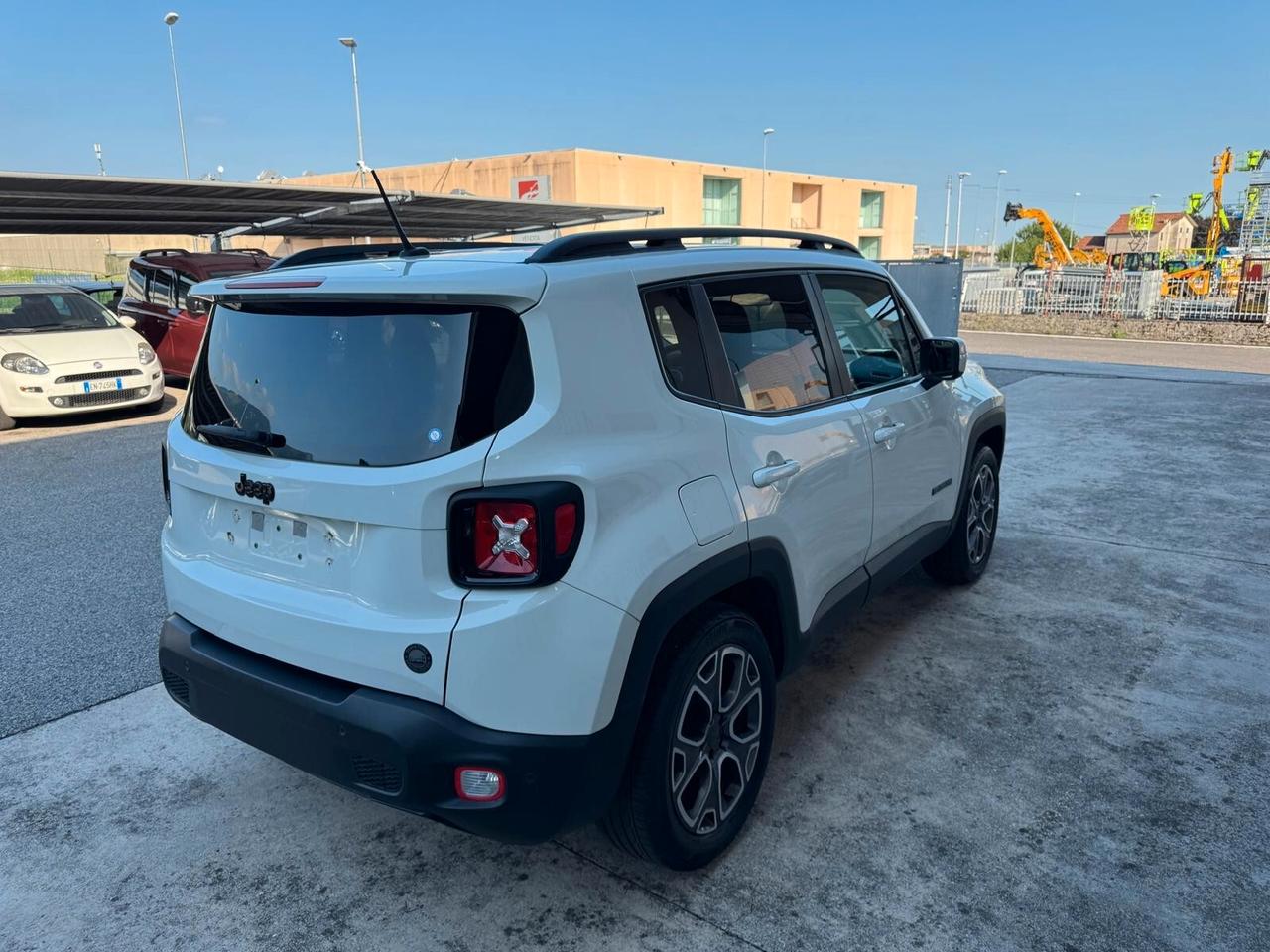 Jeep Renegade 1.6 E-TorQ EVO Sport