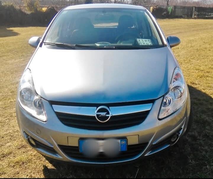Opel Corsa 1.2 5 porte 130.000km