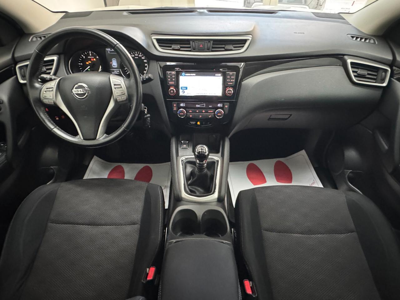 Nissan Qashqai / 1.5 cc 110cv / Diesel / Retrocamera /