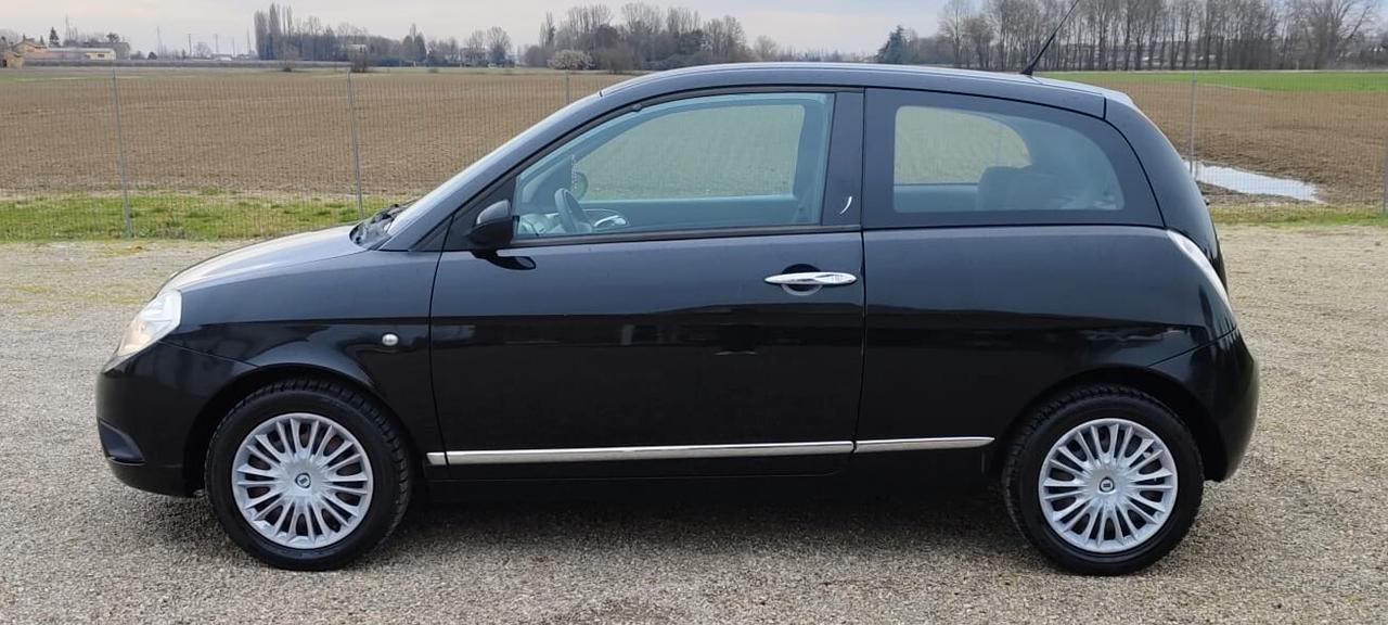 Lancia Ypsilon 1.2 Argento