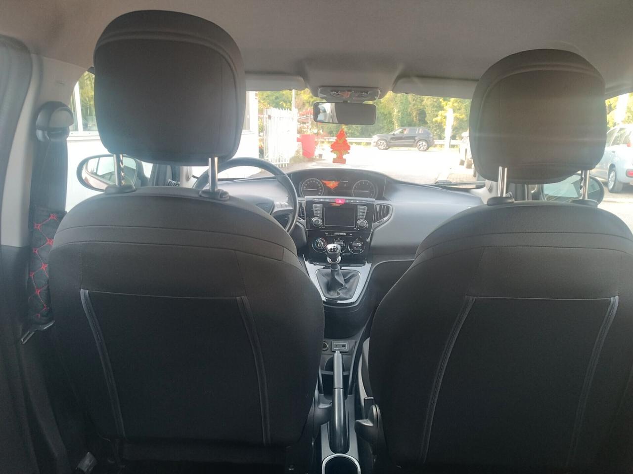 Lancia Ypsilon 1.2 gpl