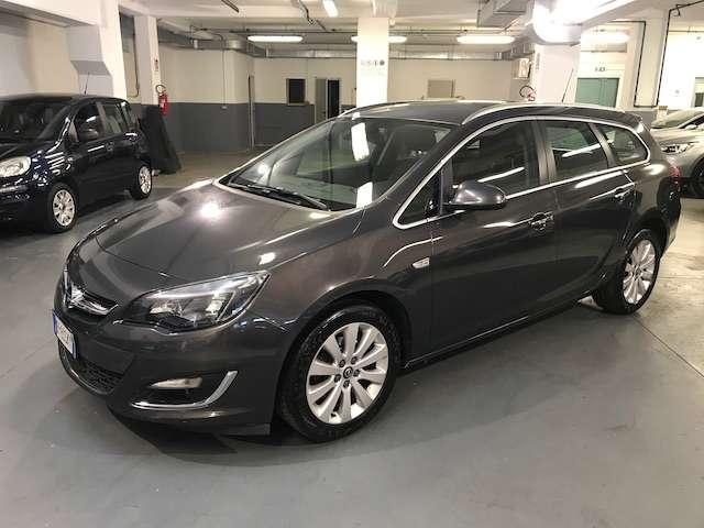 Opel Astra Sports Tourer 2.0 cdti Cosmo 165cv