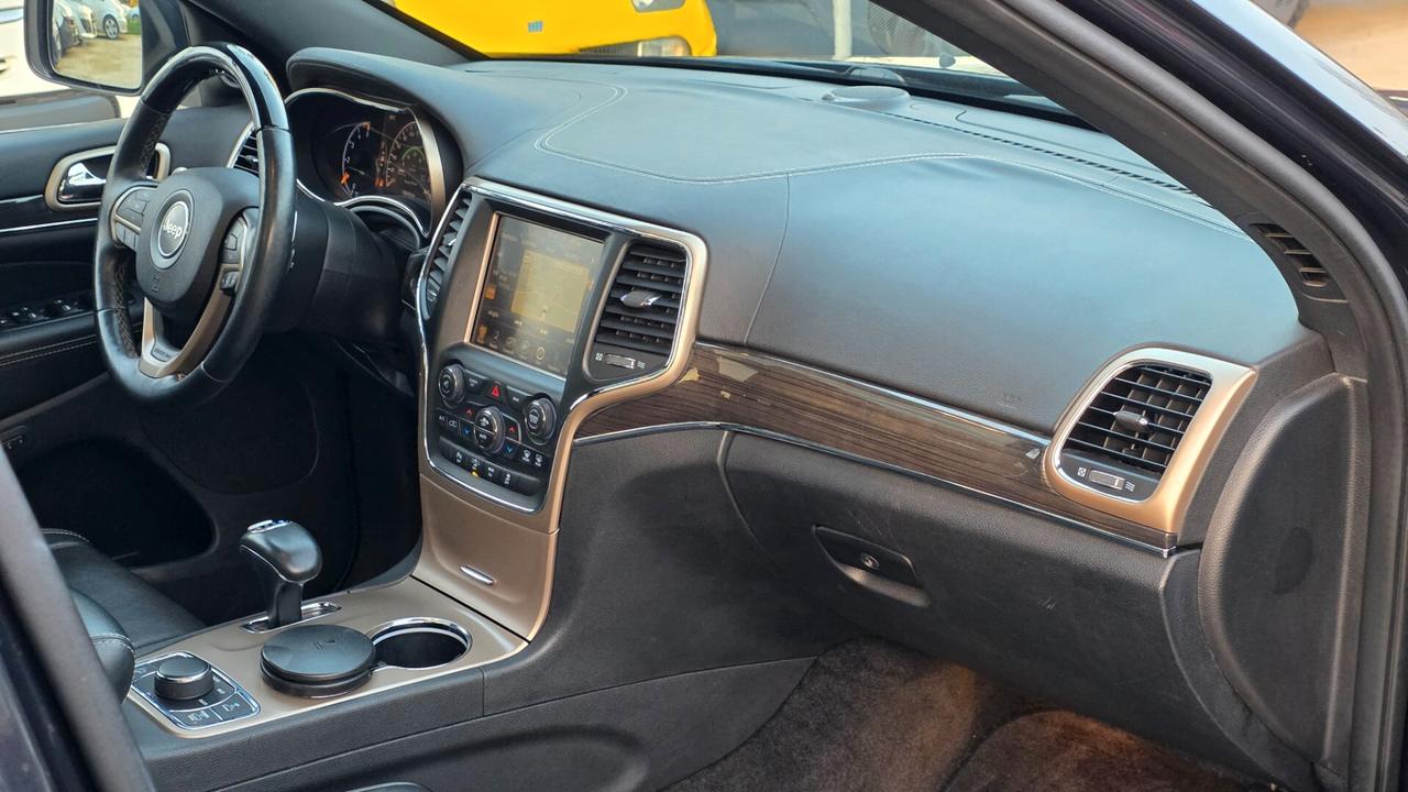Jeep Grand Cherokee 3.0 V6 CRD 250 CV Multijet II Overland