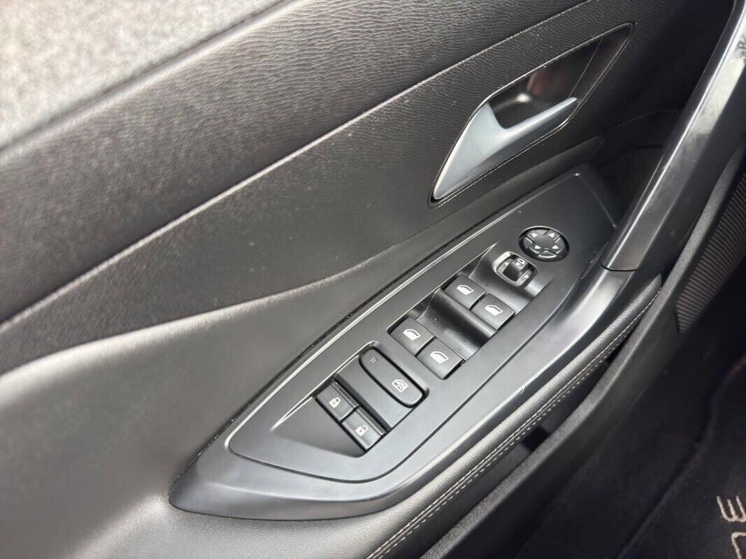 Peugeot 308 BlueHDi 130 S&S EAT8 Allure Pack 2022