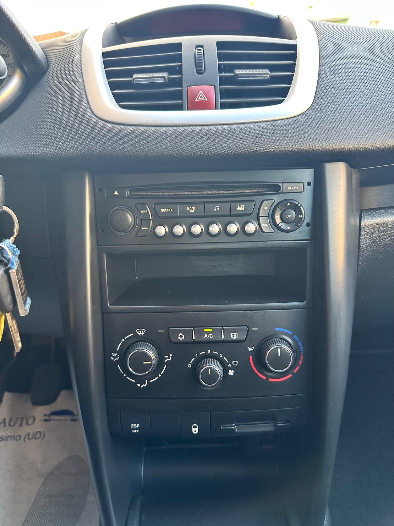 Peugeot 207 1.4Bz 95CV 5p. X Line -Uniproprietario