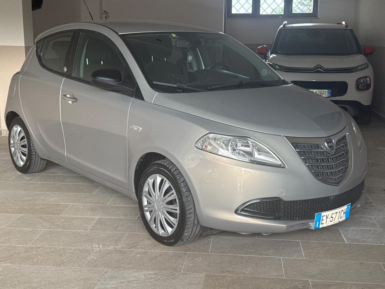 Lancia Ypsilon 1.2 69 CV 5 porte GPL Ecochic Gold
