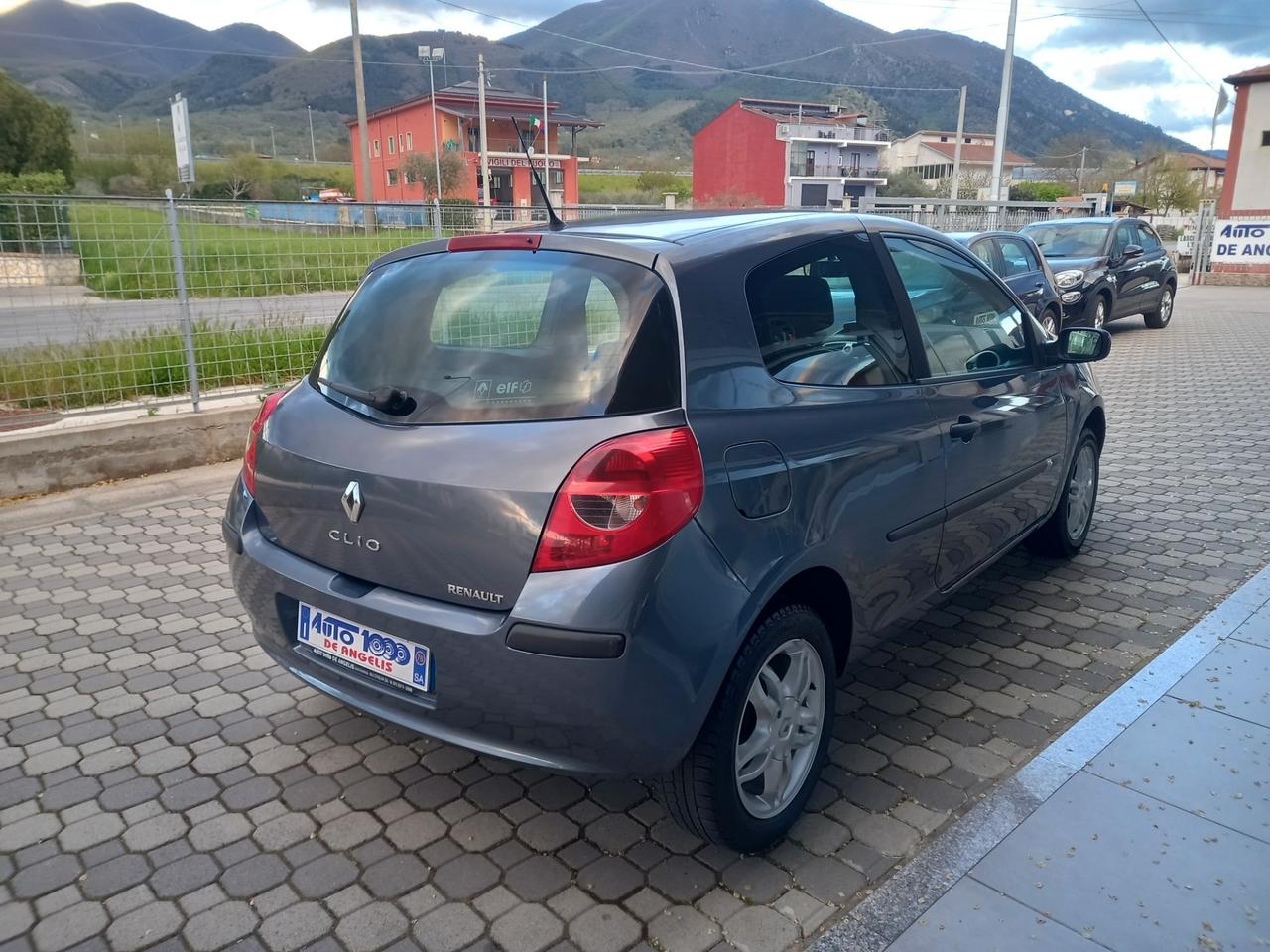 Renault Clio 1.2 16v DYNAMIQUE ACCESSORIATA SOLI 105.000 KM