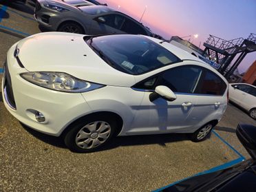 Ford Fiesta 1.4 TDCi 70CV 5 porte Titanium 2012