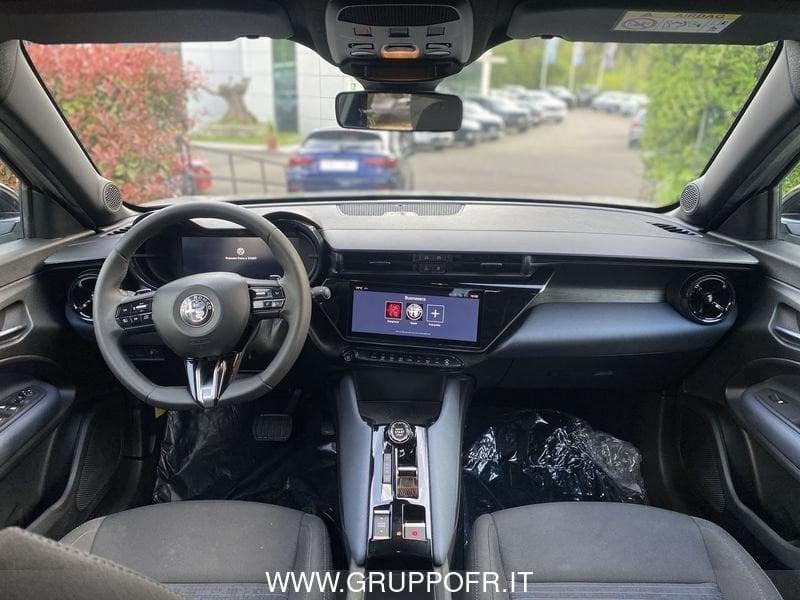 Alfa Romeo Junior 1.2 136 CV Hybrid eDCT6