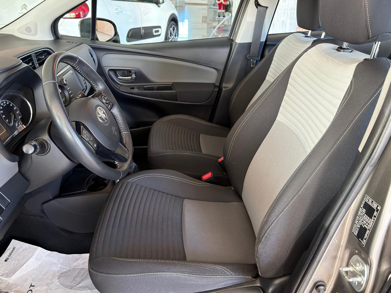 TOYOTA Yaris Active 5p - 1.0 Benz. 70cv E6