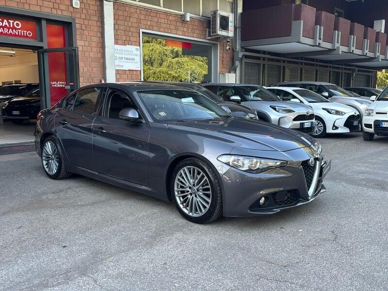 Alfa Romeo Giulia 2.2 Turbo AT8 180CV Super