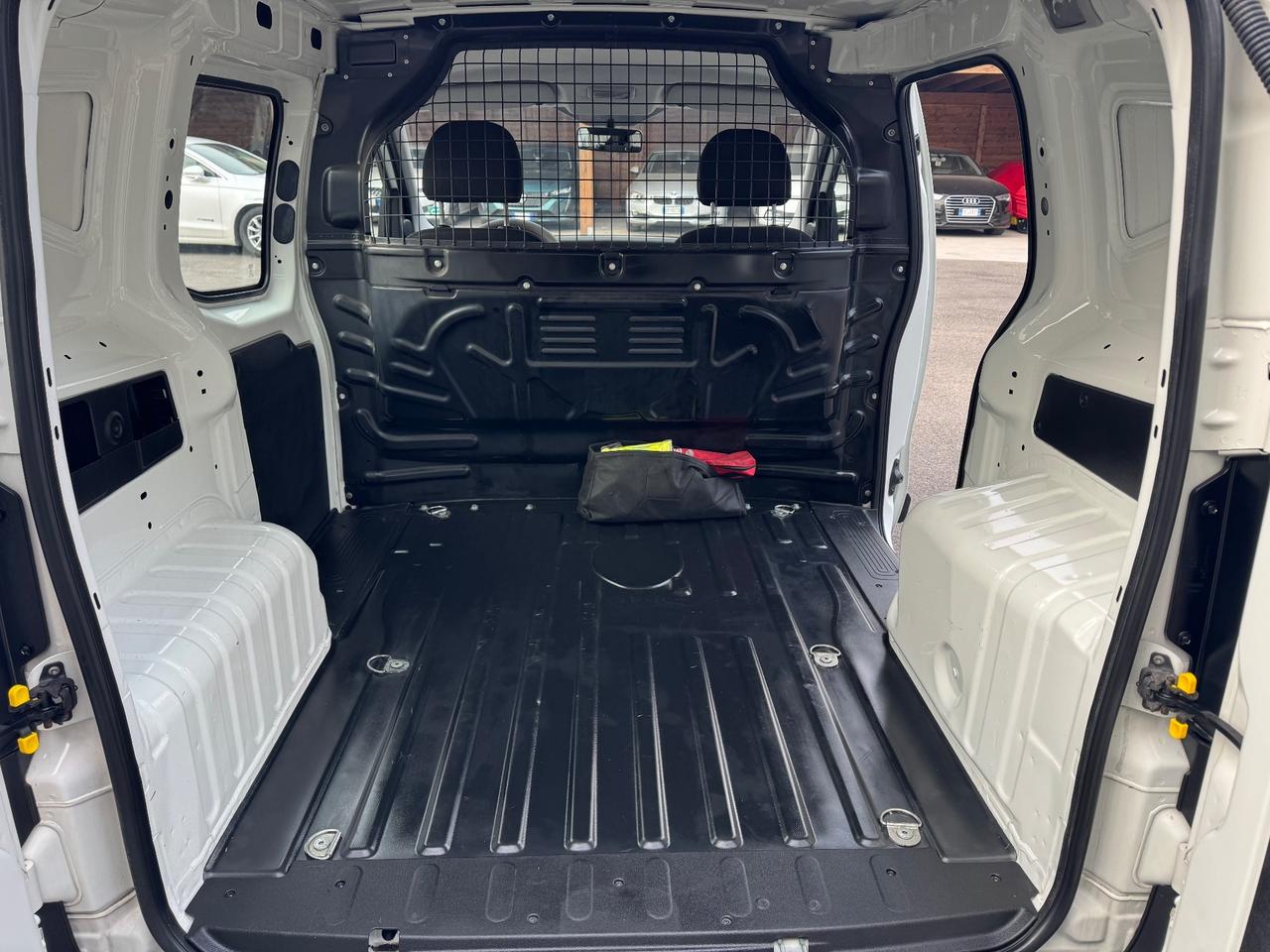 Fiat Fiorino 1.3 MJT 95CV Cargo SX