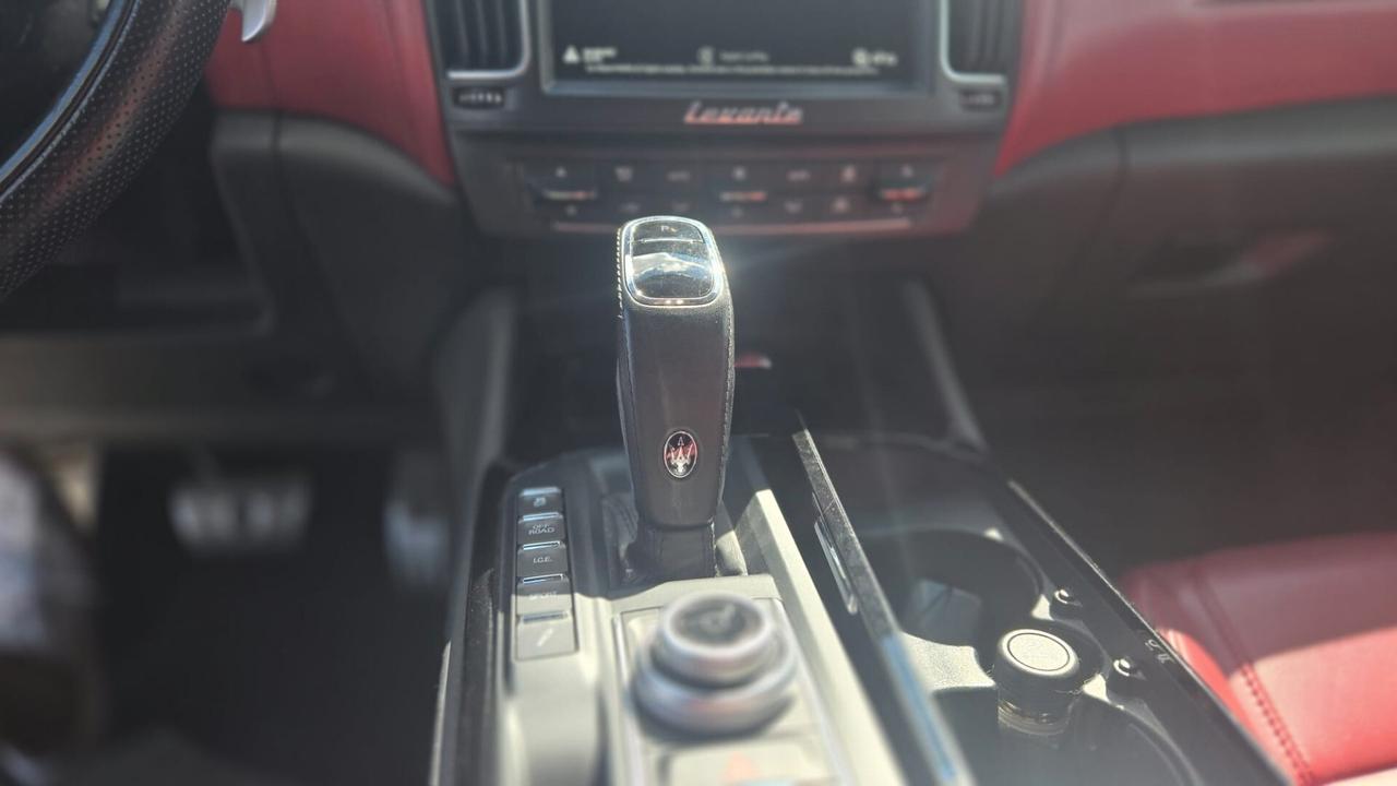 Maserati Levante 3.0 V6 275CV GranSport auto Pelle Tetto Uff Italy