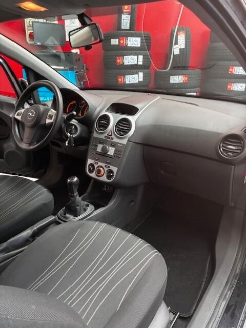 Opel Corsa 1.2 3 porte Enjoy