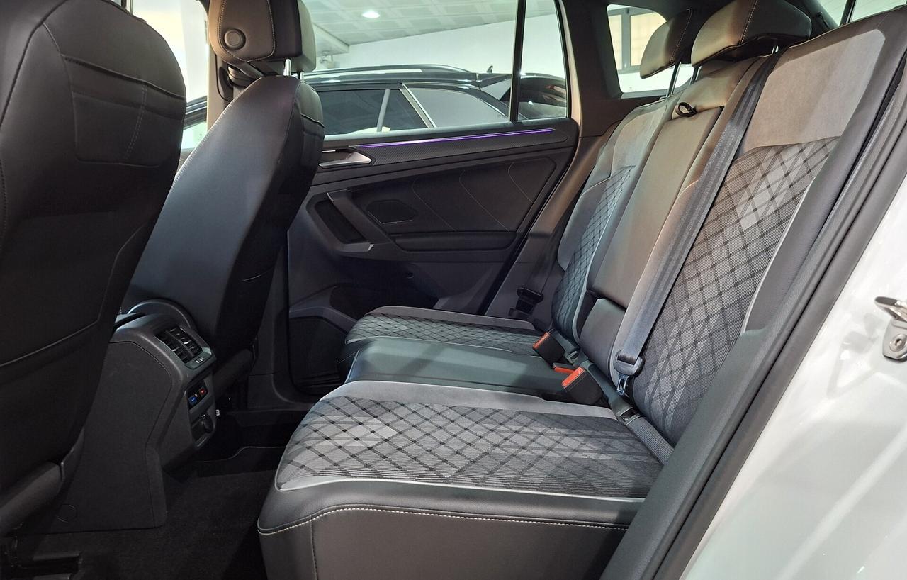 Volkswagen Tiguan 2.0 TDI SCR 150 CV DSG R-Line