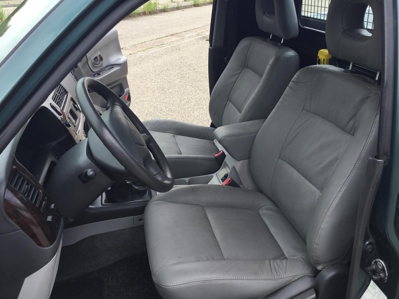 Mitsubishi L200 2.5 TDI 4WD Club Cab Pick-up GLS