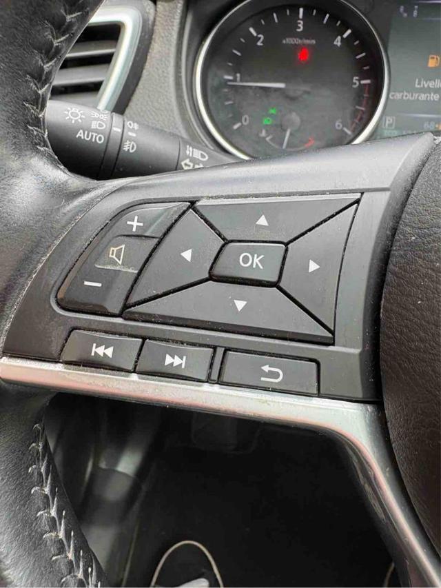 NISSAN Qashqai 1.6 dCi 2WD N-Connecta xtronic AUT