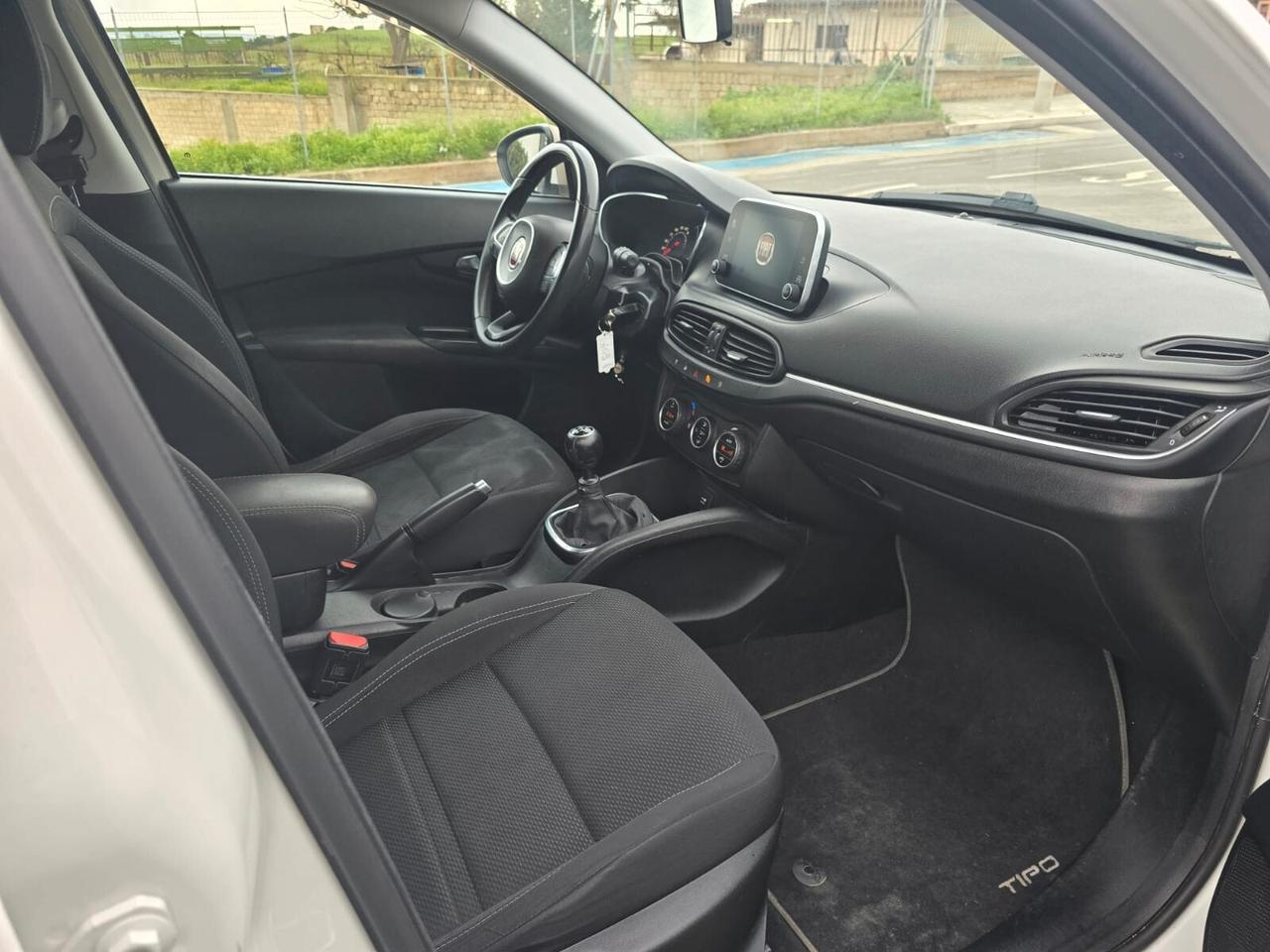 Fiat Tipo 1.6 Mjt S&S 5 porte S-Design