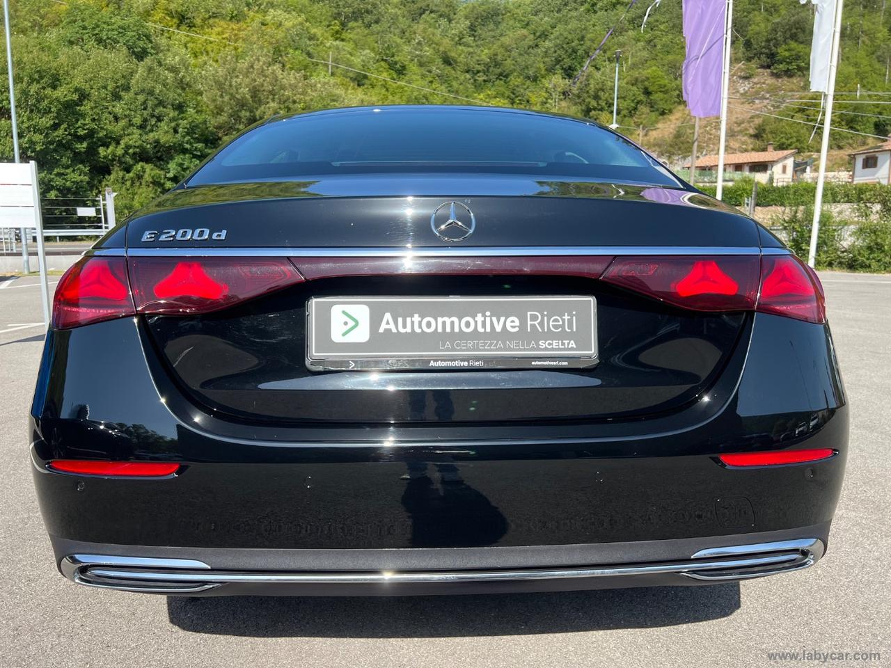 MERCEDES-BENZ E 200 d Mild hybrid Advanced