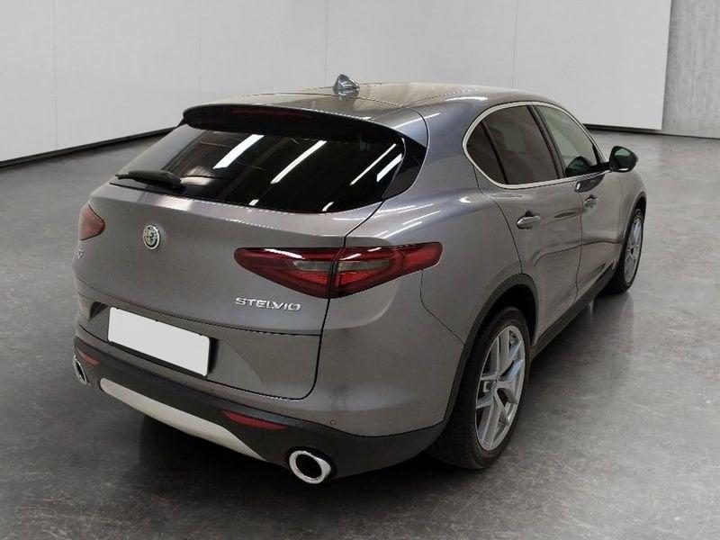 Alfa Romeo Stelvio 2.0 t First Edition Q4 280cv auto