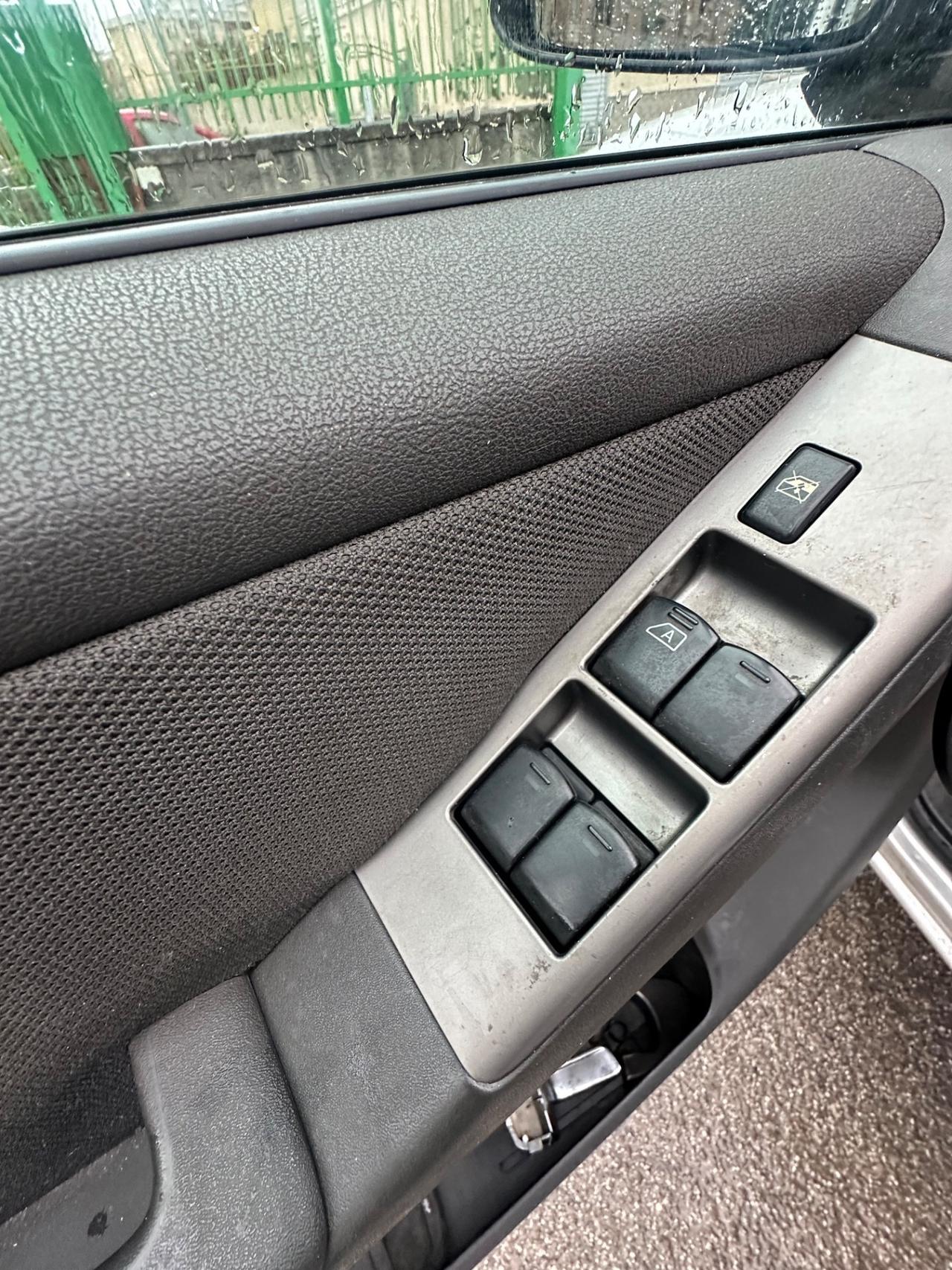 Nissan Pathfinder 2.5 dCi LE