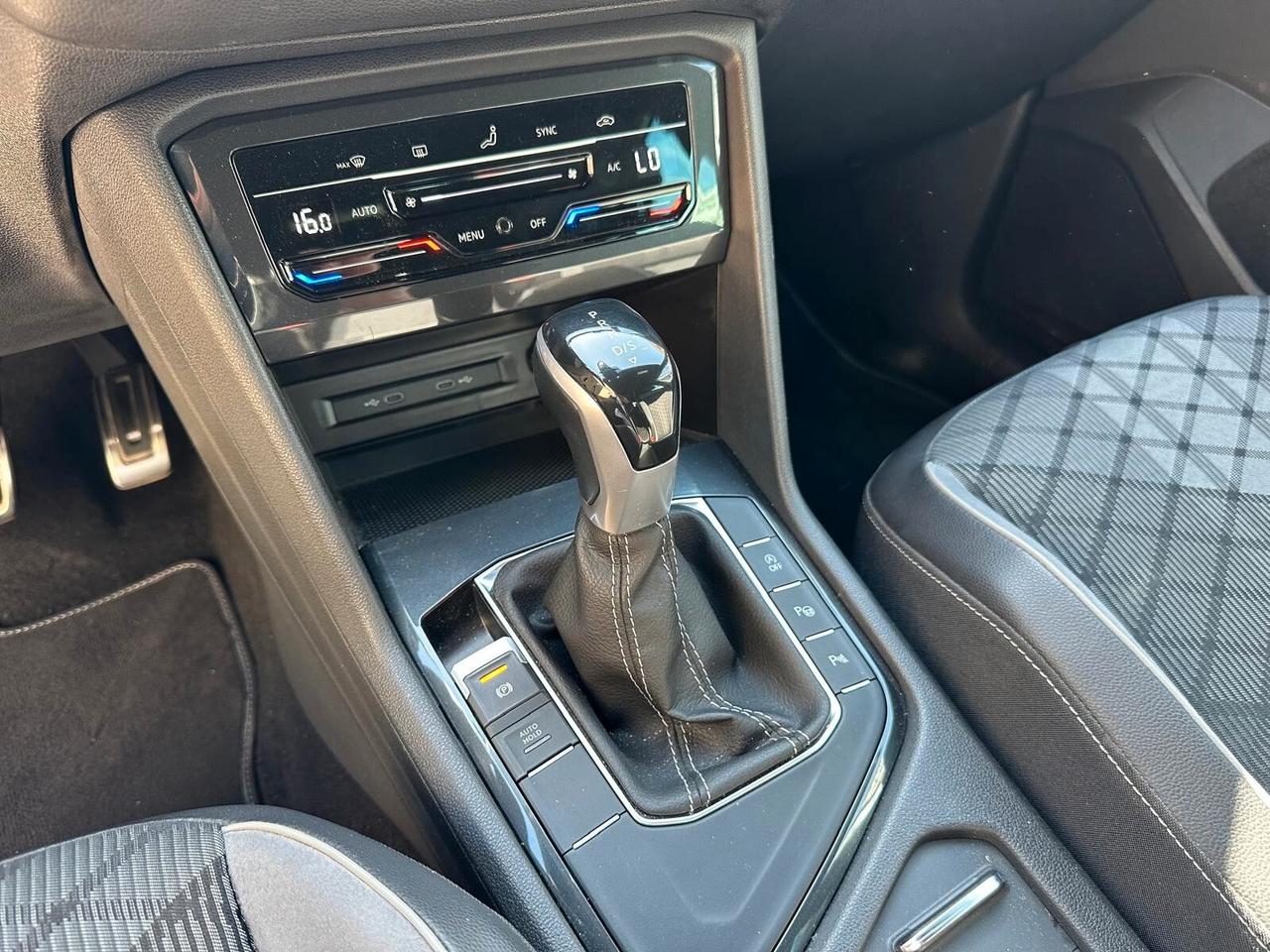 Volkswagen Tiguan 2.0 TDI 150 CV SCR DSG 4MOTION R-Line