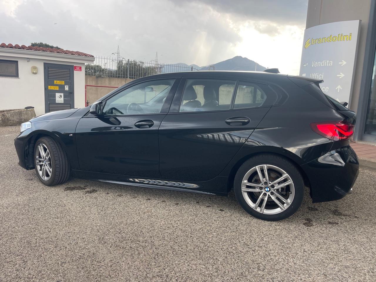 Bmw 116d 5p. Business Advantage M PACK EXT