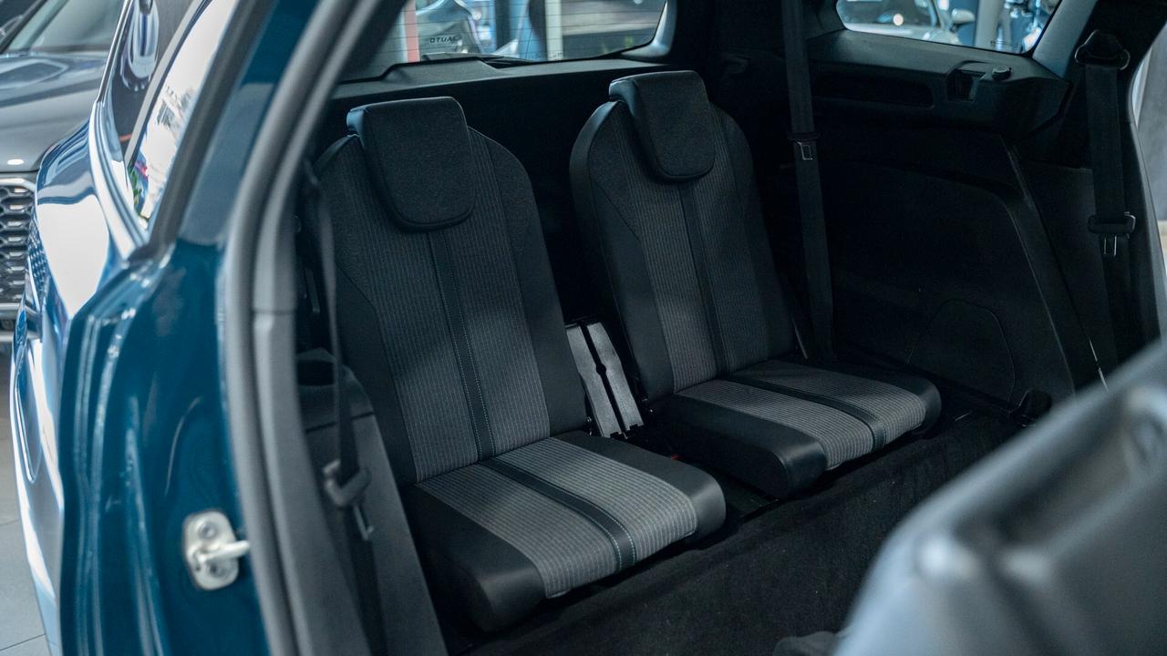 Peugeot 5008 1.5 BLUEHDI ALLURE PACK EAT8 7 POSTI S&S 131 CV AUTO VIRTUAL FULL OPTIONAL
