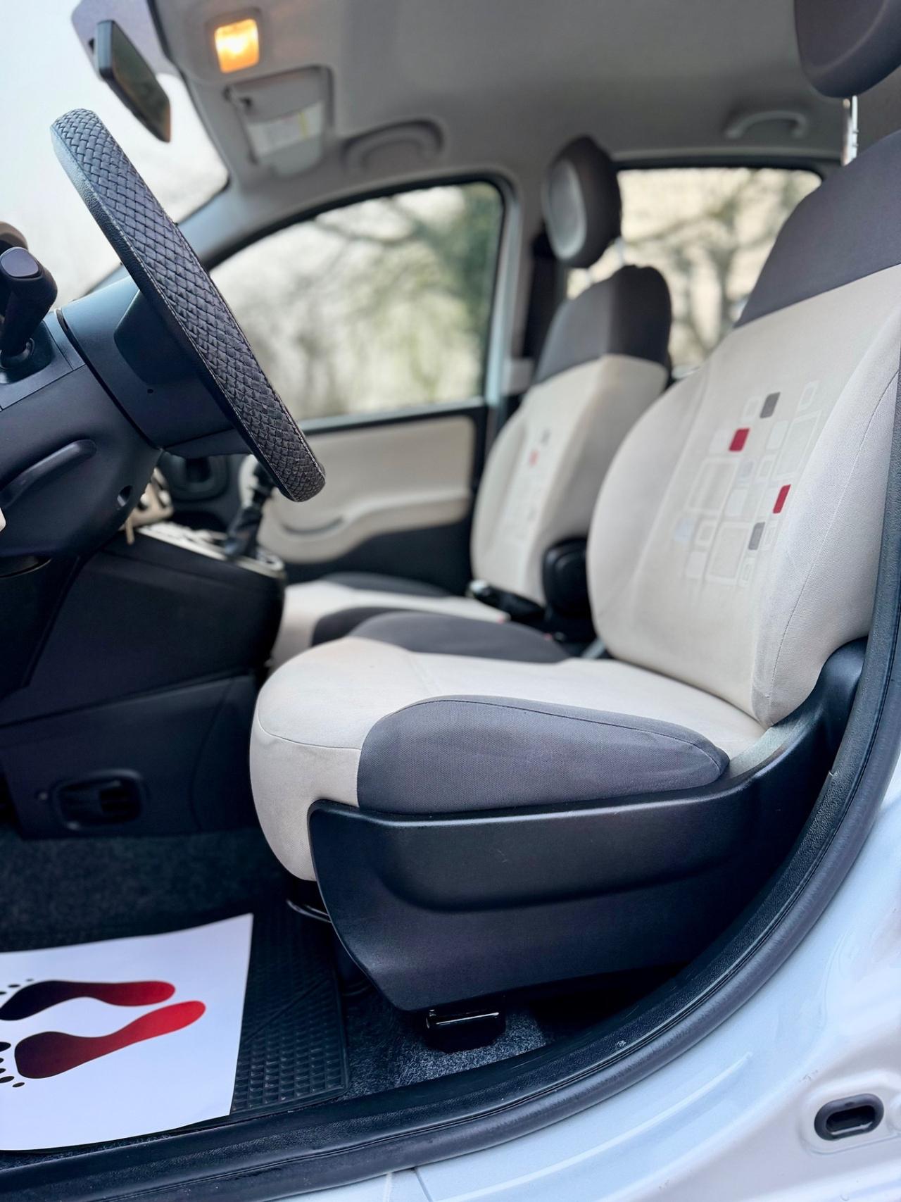 Fiat Panda 2013 1.2 Lounge km solo 120,000 ok neopatentati ! ! !