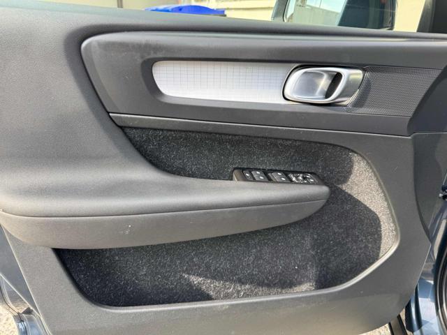 VOLVO XC40 T5 Recharge Plug-in Hybrid Inscription