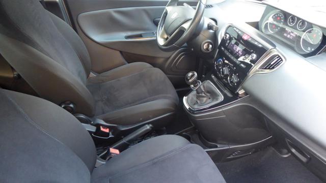 LANCIA Ypsilon 1.2 69 CV 5 porte Gold