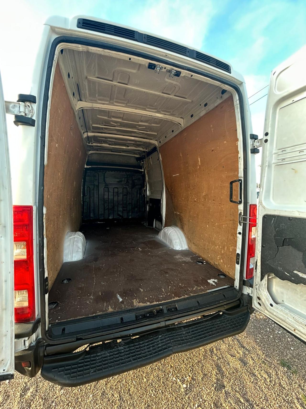 Iveco Daily 35S12